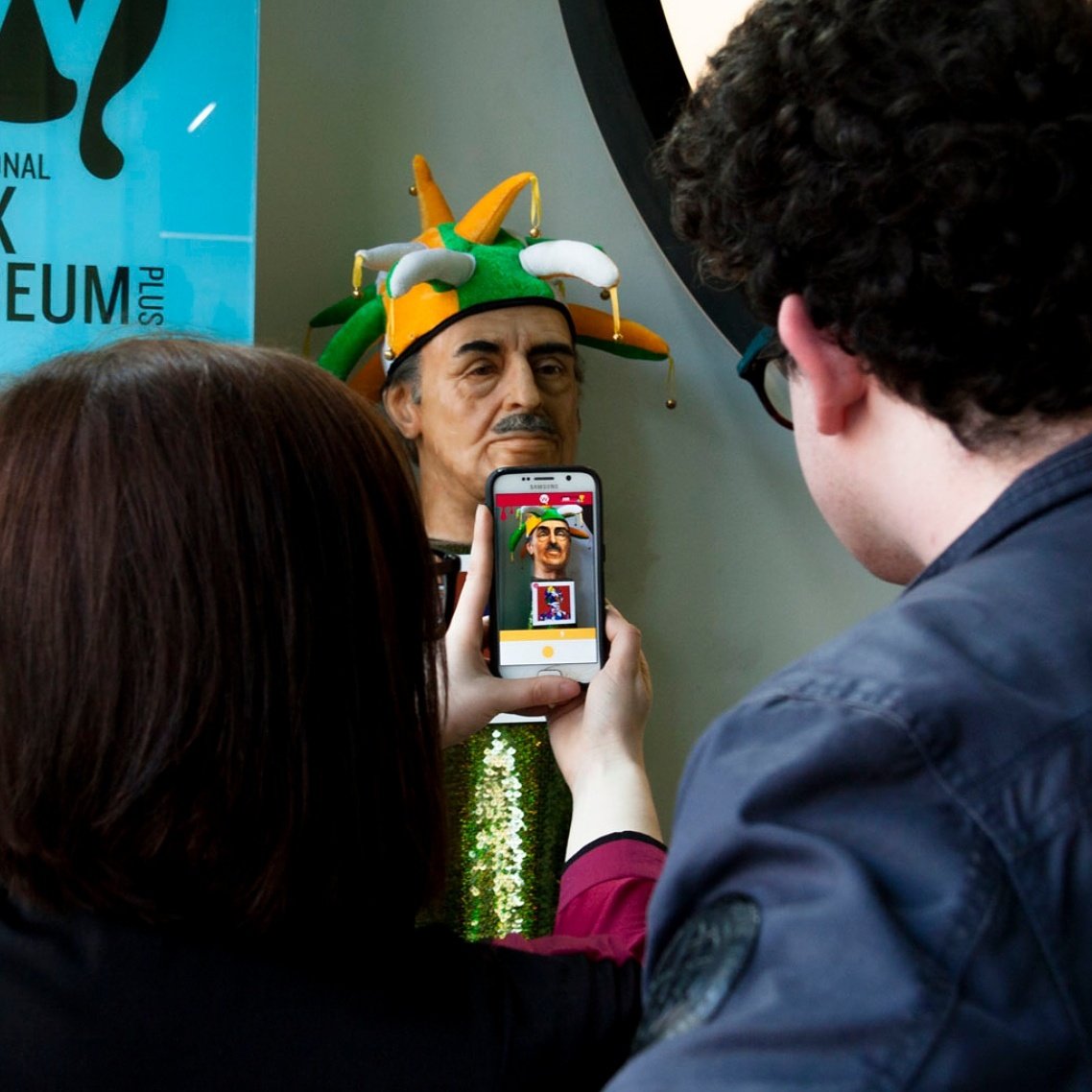 waxmuseumplus's tweet photo. Happy #ScienceWeek all! Today from 12-1pm we're doing an augmented reality demonstration of app #WaxMagic for visitors! #BelieveInScience https://t.co/feVVOISREw