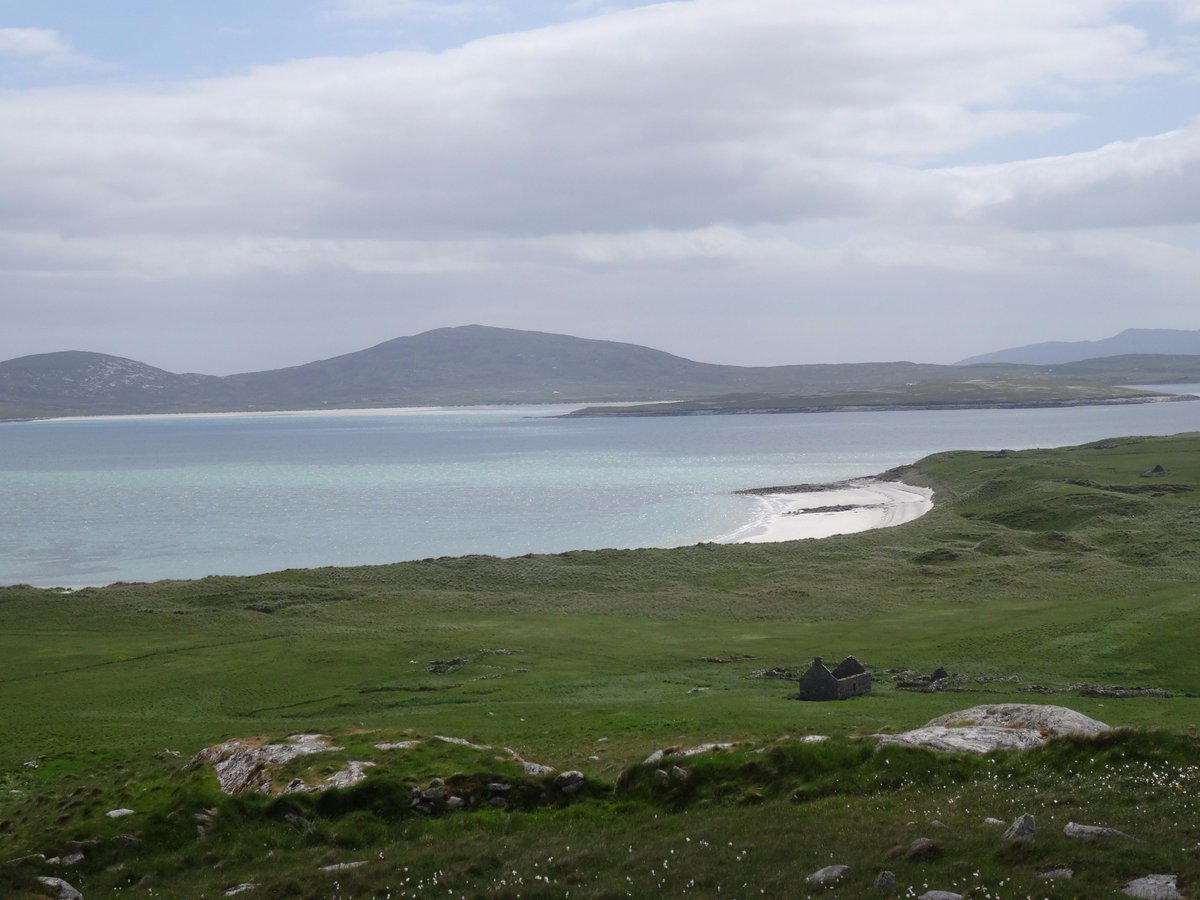 Hjalmar_Bjorge's tweet photo. The other Boreray... the idyllic island off #Berneray is always a treat for our guests &amp; slightly easier to land on when conditions allow than the more famous island off #StKilda! https://t.co/6pOAKGCRzk