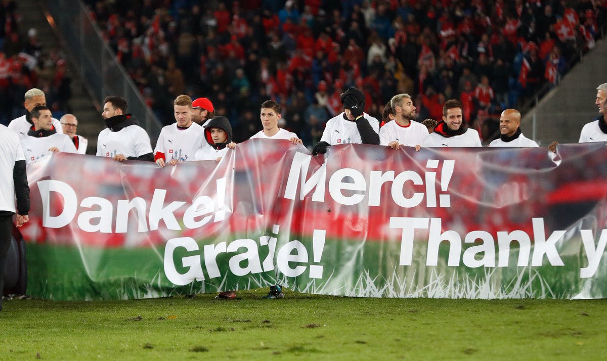 AlainKunz's tweet photo. Nachlese zur WM-Quali unserer Nati. @SFV_ASF. Mit Ex-Nati-Coach Rolf Fringer und @BLICK_Sport-Chef Felix Bingesser. Wer soll ins Kader? Welche Gruppengegner wollen wir? Wie weit kann diese Goldene Generation kommen? @FIFAWorldCup 
https://t.co/pvxE4Fujwr https://t.co/uK538LMDJq