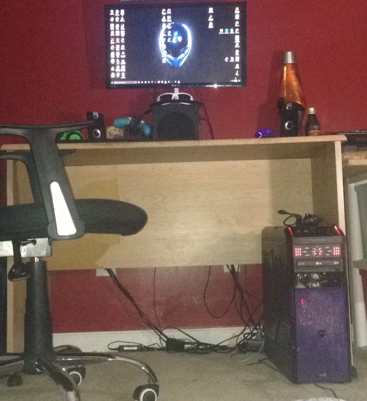 malachi_bucknor's tweet photo. #IamAlienwareContest because HIGH PERFORMANCE and PREMIUM QUALITY is the reason why we all switch to PC. https://t.co/ChouJcAvLg