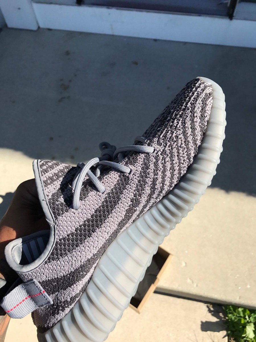 MINDofMODISH's tweet photo. @theyeezymafia what's your idea on these https://t.co/71ynTyyPQe