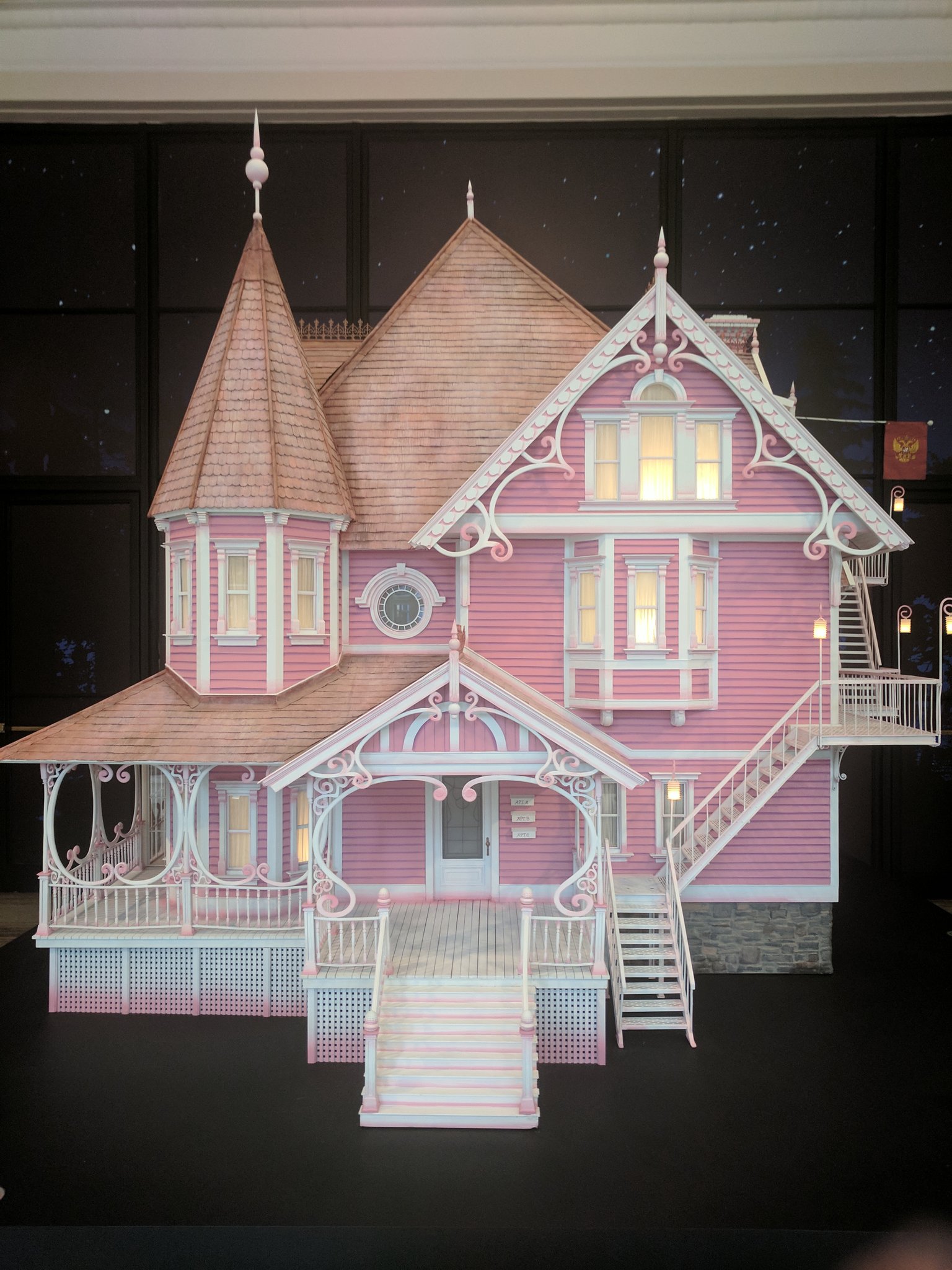 Bloxburg Recreating Coraline S House The Pink Palace vrogue.co