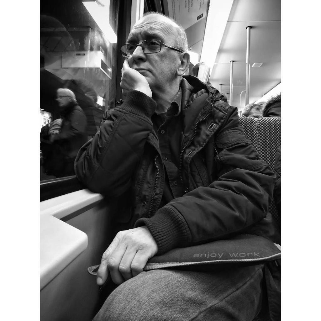 darzveider's tweet photo. Enjoy work .
.
. 
#onthestreets 
#everybodystreet 
#streetportrait
#streetphotography_bw
#streetleaks
#SPIcollecti… https://t.co/DOmM43agbS https://t.co/TbP2T7upeF