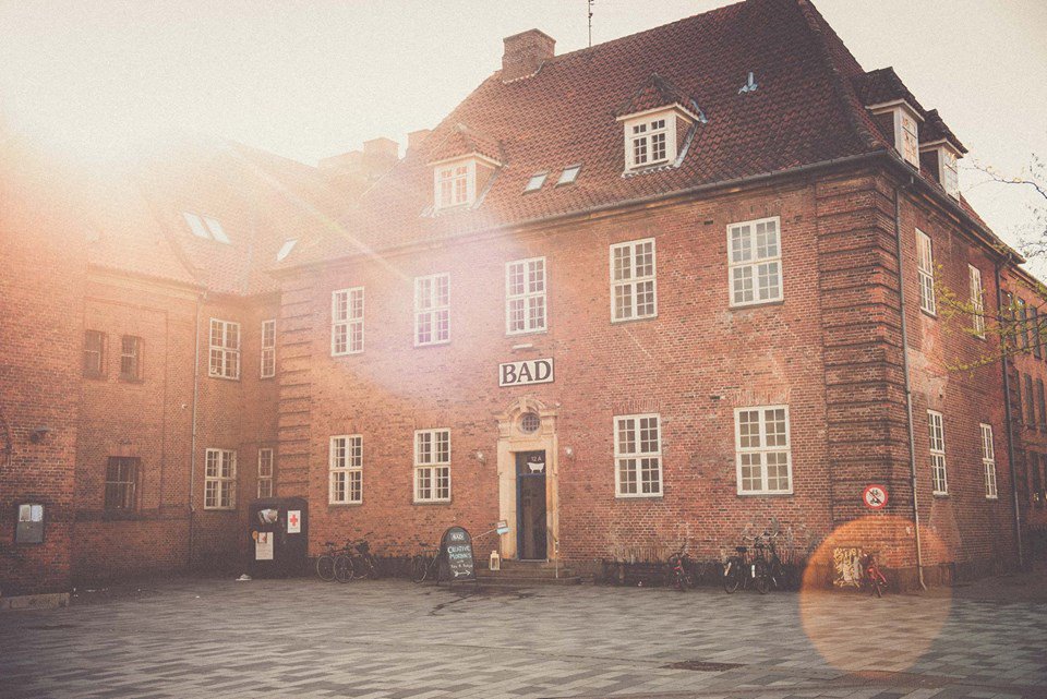 Our venue for this month is Sjællandsgade Bad in Nørrebro. We have been there before, we loved it - and now we are back!

Ticket release Monday the 20th of November at 11AM!

Looking forward to seeing you Friday the 24th!