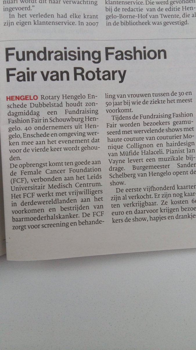VirginieKlunder's tweet photo. De #managementassistentes  @rocvantwente staan klaar om de gasten hartelijk te ontvangen #fundraising fashion fair #rotary https://t.co/VDtBZRPqu4