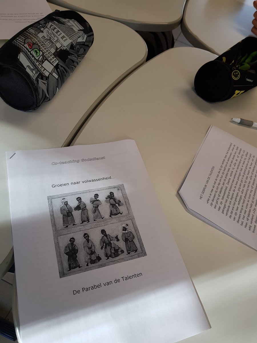 Lievevnh's tweet photo. #Teamteaching godsdienst
5 RVM en 5VZ #gidsschool. Knap werk op #Sintmariageel https://t.co/O98jK8aHE5