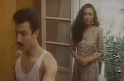 لسه ناوى على الرحيل ارحل يا طارق ينعل ميتين فلنتك😂😂😂😂