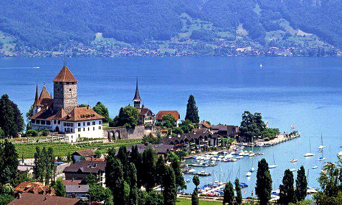 finews_ch's tweet photo. Willkommen in Cyber-les-Bains #Yverdon #Netguardians https://t.co/mxWTa1Pvsj https://t.co/aLdYDpfcaZ