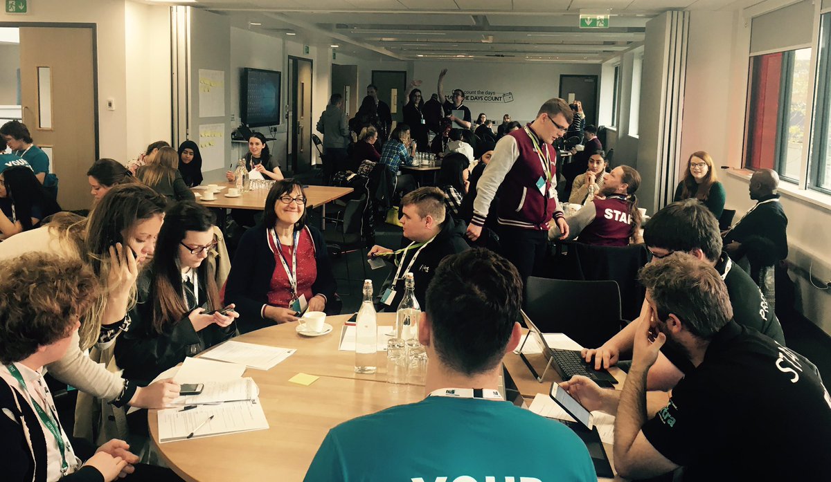 emaybell's tweet photo. Amazing mood at FEstival for the launch of the #LearnerVoiceFramework with our wonderful FE delegates #MyFEJourney 😍 https://t.co/yvOFBsmRKp