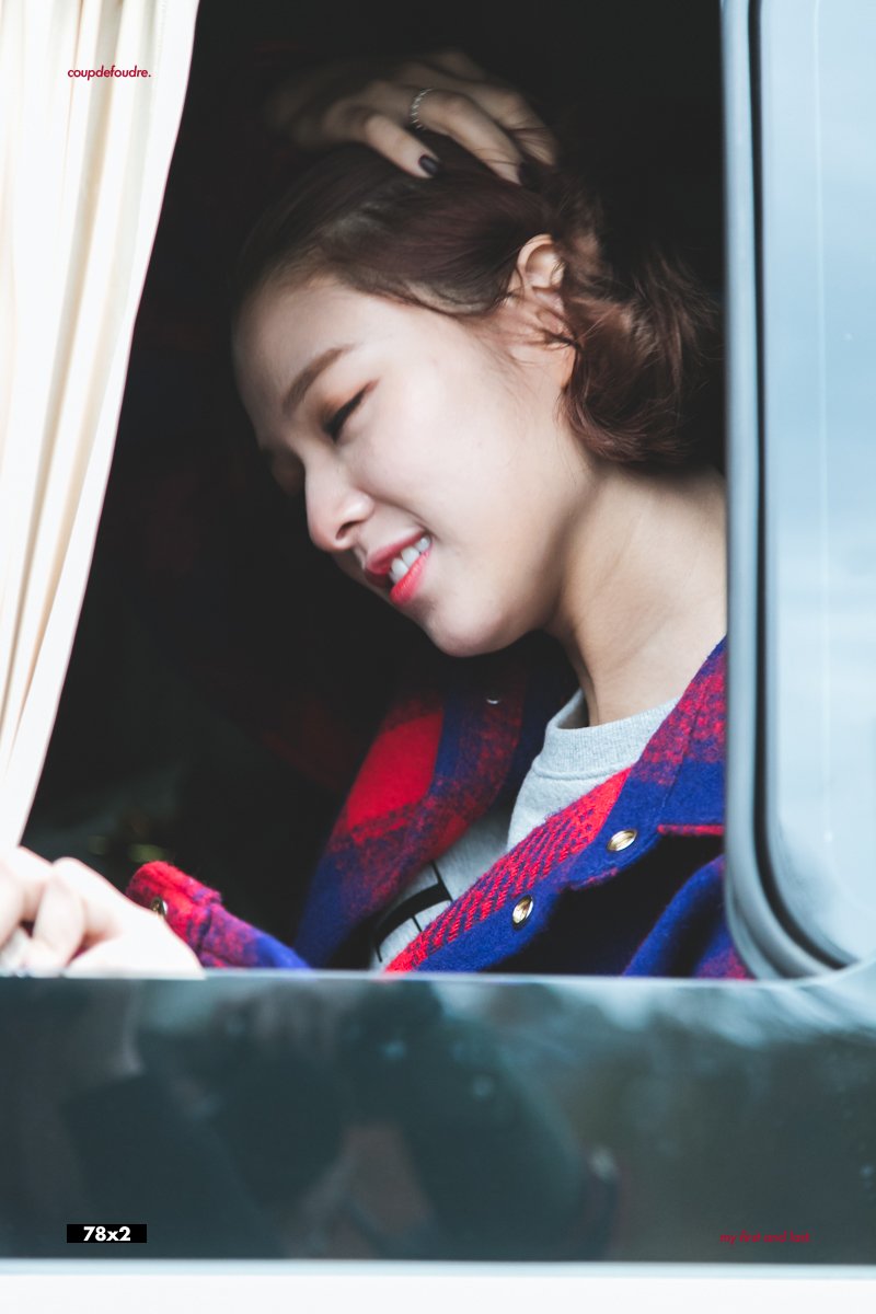 DOg9lAwV4AAtyQr.jpg:orig