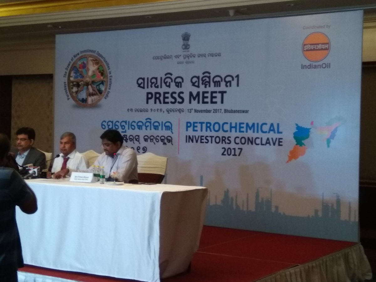 IocOdisha's tweet photo. @IndianOilcl @dpradhanbjp   #Petrochemical  Investors Conclave 2017. Pre-Event Press Meet held at Bhubaneswar breifing about the event, participants, speakers and investors attending the event. https://t.co/5ObT5nGTkF