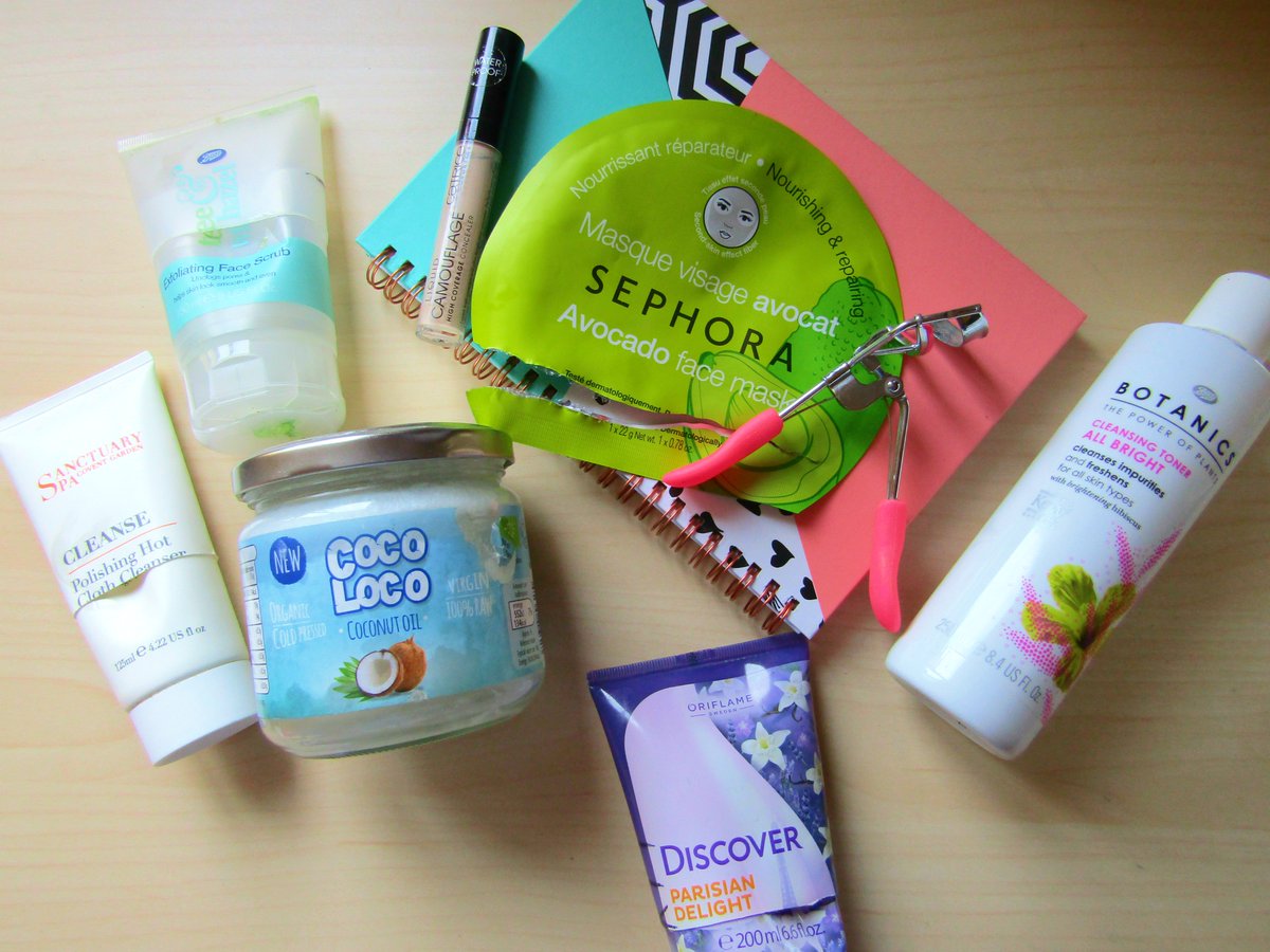 totally_ro's tweet photo. Empties #9 https://t.co/7hg2D9Dtfu #bblog #lbloggers #chattybees #moonchat #bbloggersuk @allthoseblogs https://t.co/pVLLxyGETn