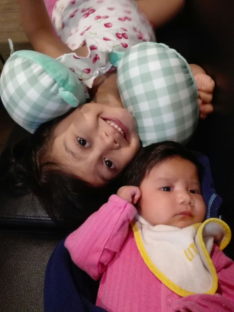 My two little girl.. Love u both 😍