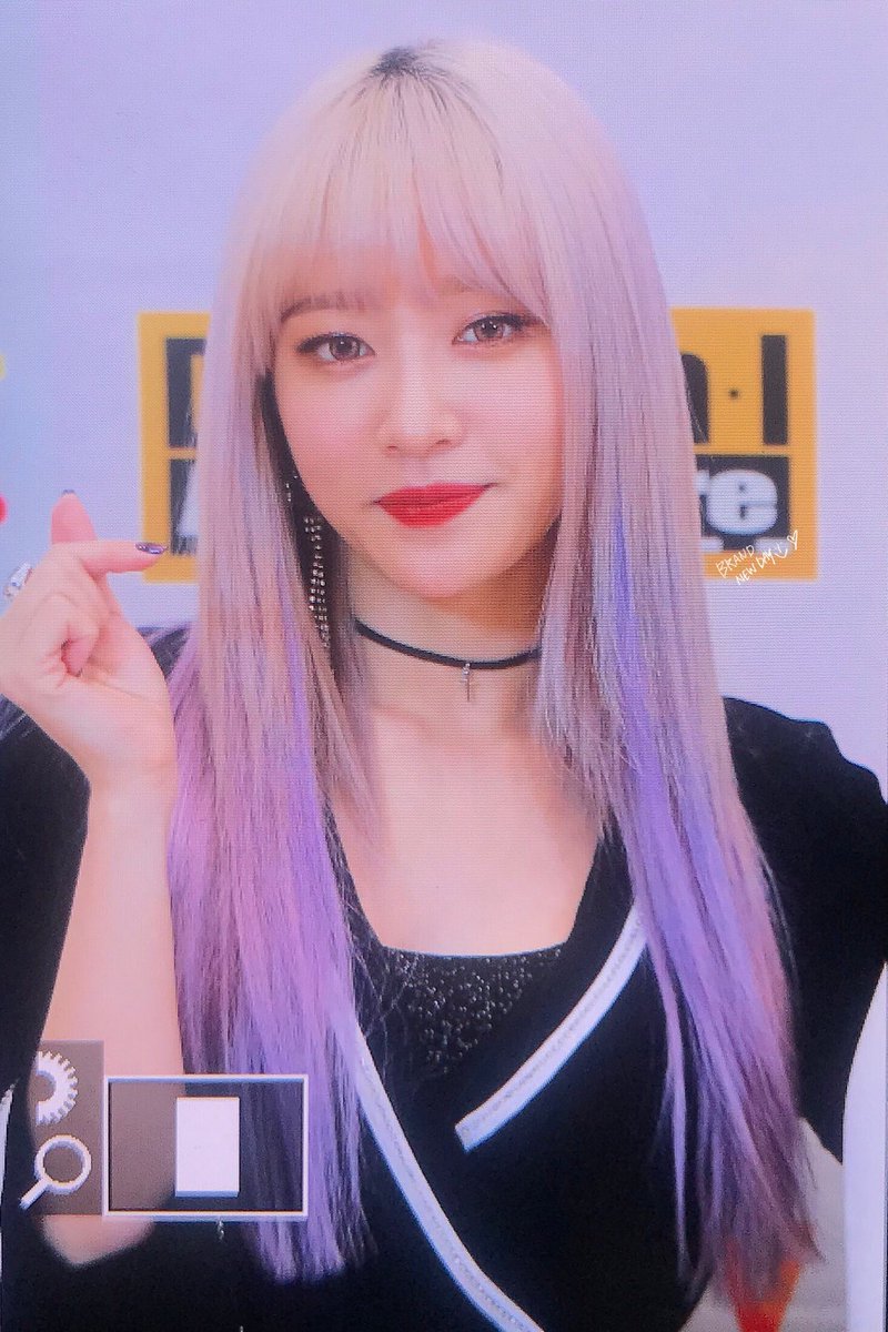 BrandNewDay0501's tweet image. 171113 power of k 레카 
오늘도 빠이팅&amp;gt;~&amp;lt;
#하니 #안희연 #hani #exid