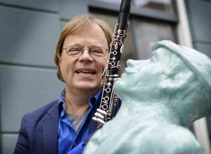 welsteetwente's tweet photo. Topmusici @andrekerver en Ruud Ouwehand geven concert in Villa Meijling: https://t.co/kFGOPiKNnG https://t.co/rWZxTNvGUn
