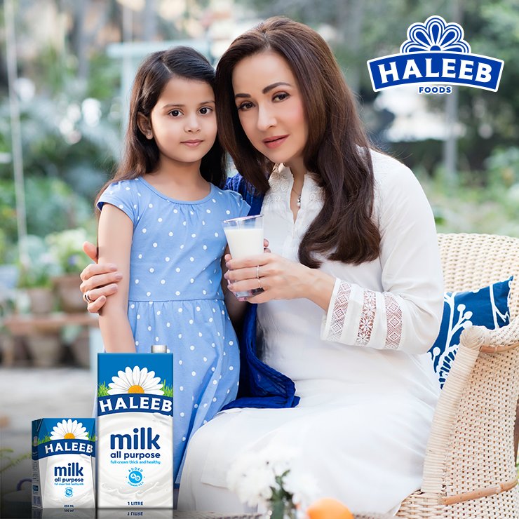 HaleebOfficial's tweet photo. Give your family a healthy & nutritious lifestyle with Haleeb!
Haleeb - Barson Ka Aitemaad!
#LiveHealthy #HaleebIsSafe #HaleebMilk #HaleebFoodsLimited #HaleebPakistan #Haleeb #BarsonKaAitemaad #PureMilk https://t.co/M36VFf6Q80