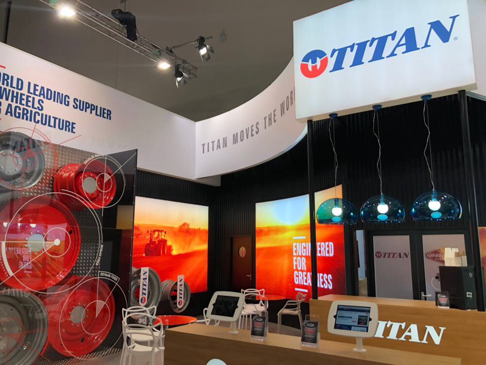 WRG_inizio's tweet photo. Day 2 of #createunforgettable @AGRITECHNICA with Titan International. Come and see us in Hall 20, Booth A64.
@GoodyearFarm #Agritechnica2017 #GOODYEARAG #GOODYEARFARM https://t.co/9Jv4WggCkU