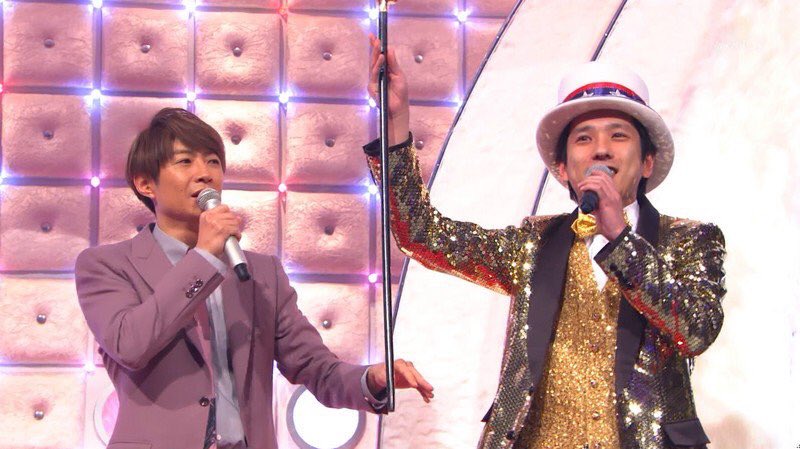 am3nk4's tweet photo. 「嵐に傷をつけたらどうしよう」って不安でいっぱいだったときに、「お前一人じゃ傷つかないよ」という二宮くんの言葉に救われた相葉くん。「ニノは辛くても寂しくてもそれを表に出さない人。だから俺が気付いてあげないと」今年は相葉くんが二宮くんを側で支えてあげる立場になるんだね..... https://t.co/tULER1DsLJ