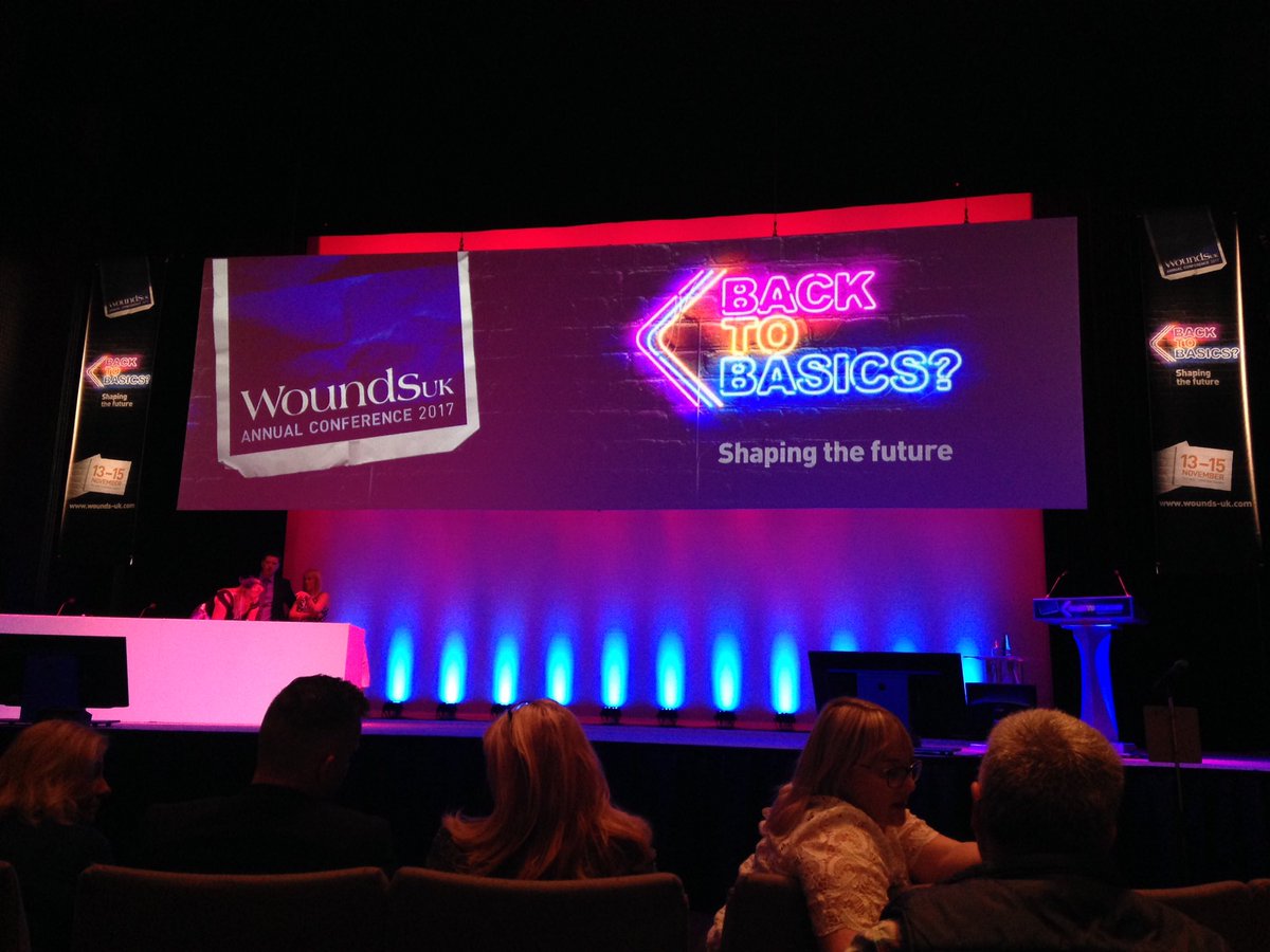 MoniqueRosell1's tweet photo. #WoundsUK2017 #we've arrived https://t.co/rEo3mlJGHs