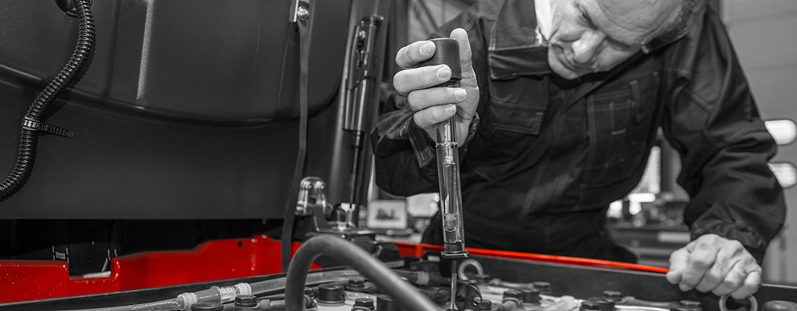 TOTALKARE's tweet photo. Why is a Report of Thorough Examination required? https://t.co/vvE9RKrHA7 #Totalkare #Lifts https://t.co/gZI05wsEiK