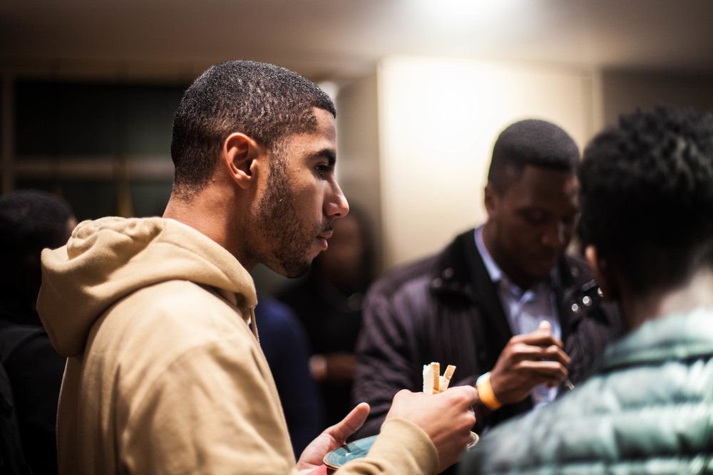 adzvice's tweet image. Inspired by the men's #AdzviceLetsTalk session, #adzvice founder @ImAdeAkins shares his tips for men who aren't feeling okay. Because it's okay to not be okay.

buff.ly/2yV3luA

#MentalHealth

Photos by: @danieloluwatobi