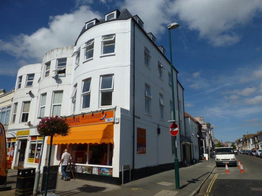 PS&amp;B Bognor,RECEIVE 2 WEEKS RENT FREE IF YOU MOVE IN BEFORE 30/11/17  £825 PCM, Albert Chambers 2 Bed - EPC D psandb.co.uk/properties/272…