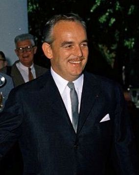 TodayUpon's tweet photo. #OnceUponToday #TéléMonteCarlo, Europe's oldest private television channel, is launched by #Prince #Rainier III #19Nov1954 #television #Entertainment https://t.co/QBcR5IUMOC