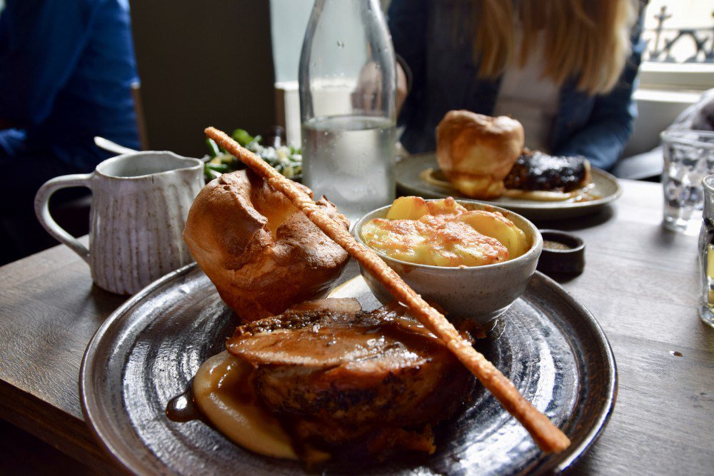 Already planning next weekend? Can I suggest a trip to <a href="/thegrapesboa/">The Bunch of Grapes</a>, in Bradford on Avon for their award winning roasts daydreamingonadime.co.uk/2017/11/13/bun…