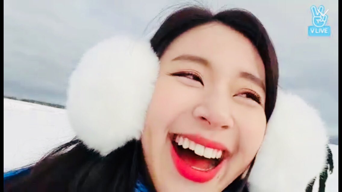 Once07070628's tweet photo. #VLIVE 雪国の天使👼🏻 https://t.co/uP3HAcq4Oy