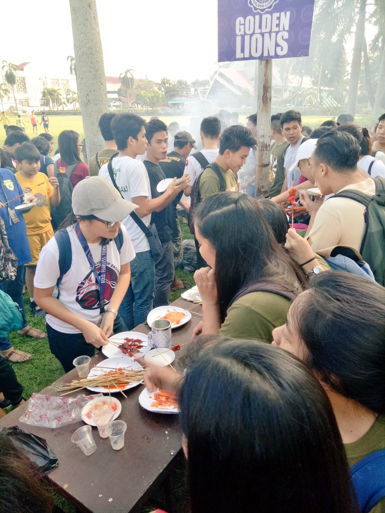 cpu_esc's tweet photo. Today's Ganap:

Second semester's welcome party. Welcome back, Enhinyeros! ❤ https://t.co/ZzDjzsLw7j