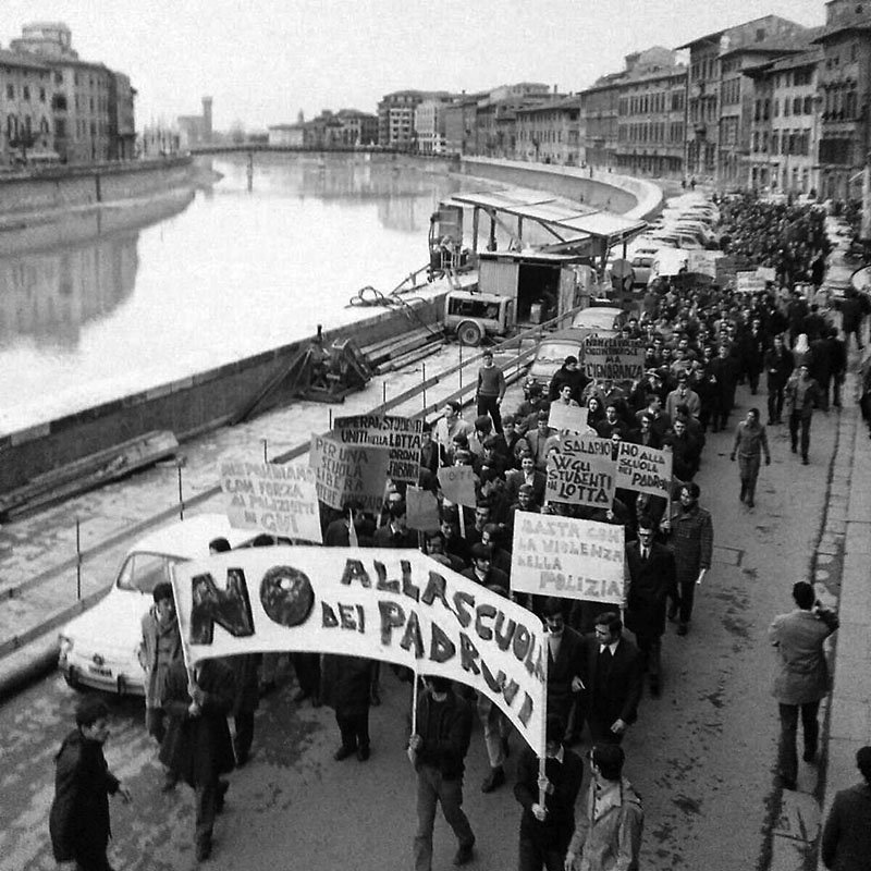 palazzoblu's tweet photo. Il #Sessantotto: #immagini di una stagione #pisana
7 novembre 2017 - 18 marzo 2018
La #mostra rievoca il clima delle contestazioni studentesche, che ebbero #Pisa come loro teatro principale, attraverso le #fotografie tratte dall’archivio di Luciano #Frassi... https://t.co/oCpGjY6iJO