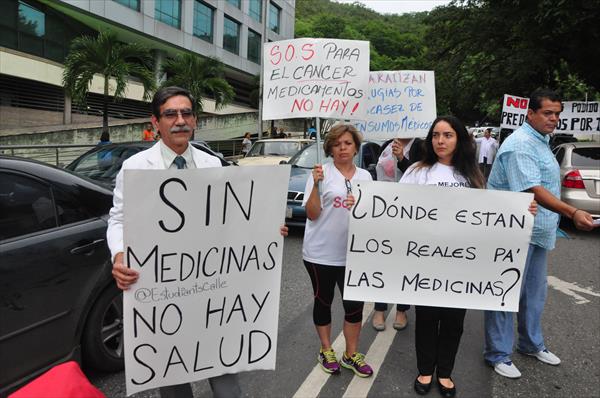 ReporteYa's tweet photo. #13Nov ¿Desde cuándo siente usted que ha bajado su calidad de vida? #Opine https://t.co/bfXODMEyZP