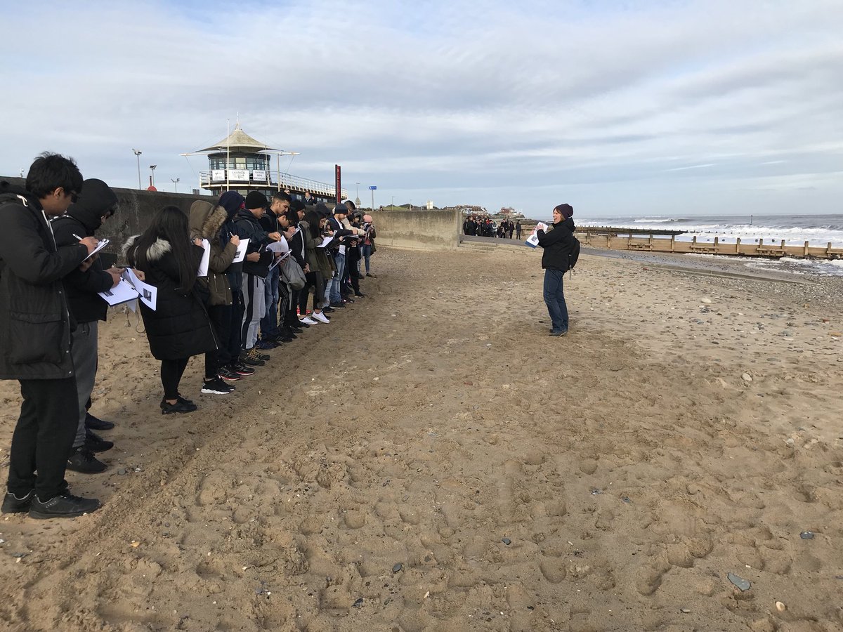 Mrs Ahern leading a session on coastal defence.  #learning beyond the classroom. <a href="/DixonsMA/">Dixons McMillan Academy</a>