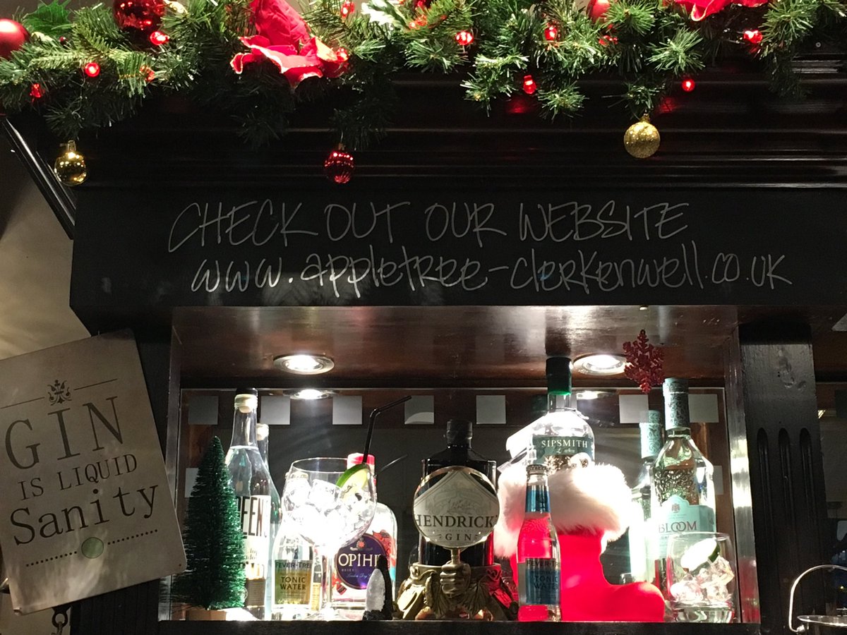 TheApp1eTree's tweet photo. #Xmas decorations at The #App1eTree pub https://t.co/AdXGvEIa5q