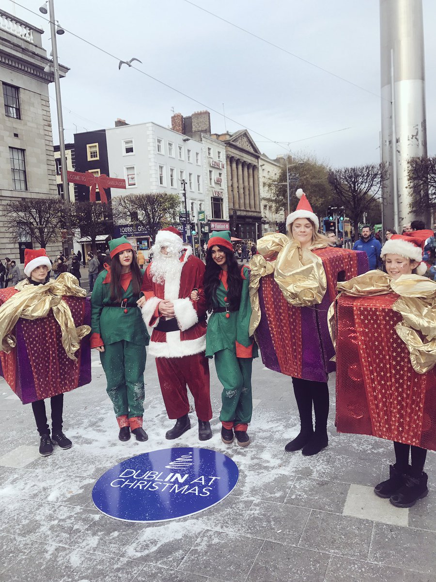 DublinTown's tweet photo. The inaugural #DublinatChristmas procession was announced today with help from Santa and his helpers! Come to #DublinTown for this spectacular event on Nov 19! See full details on DublinatChristmas.ie https://t.co/9gj0UrHsPc