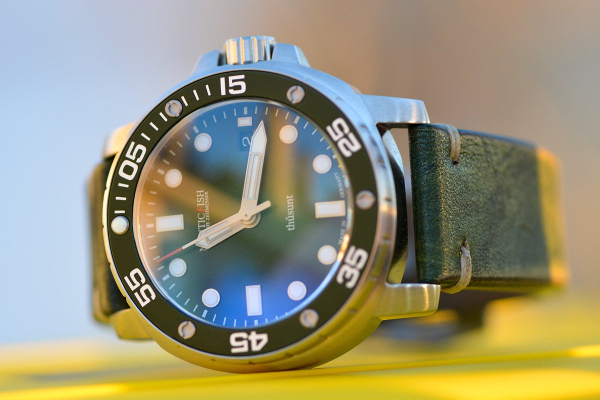 LePetitPoussoir's tweet photo. Test de la NauticFish Thûsunt Gruoni #nauticfish #divewatch #100ATM #montre #horlogerie #madeingermany https://t.co/tuNK1FEWLK https://t.co/dmx2ybEdJe
