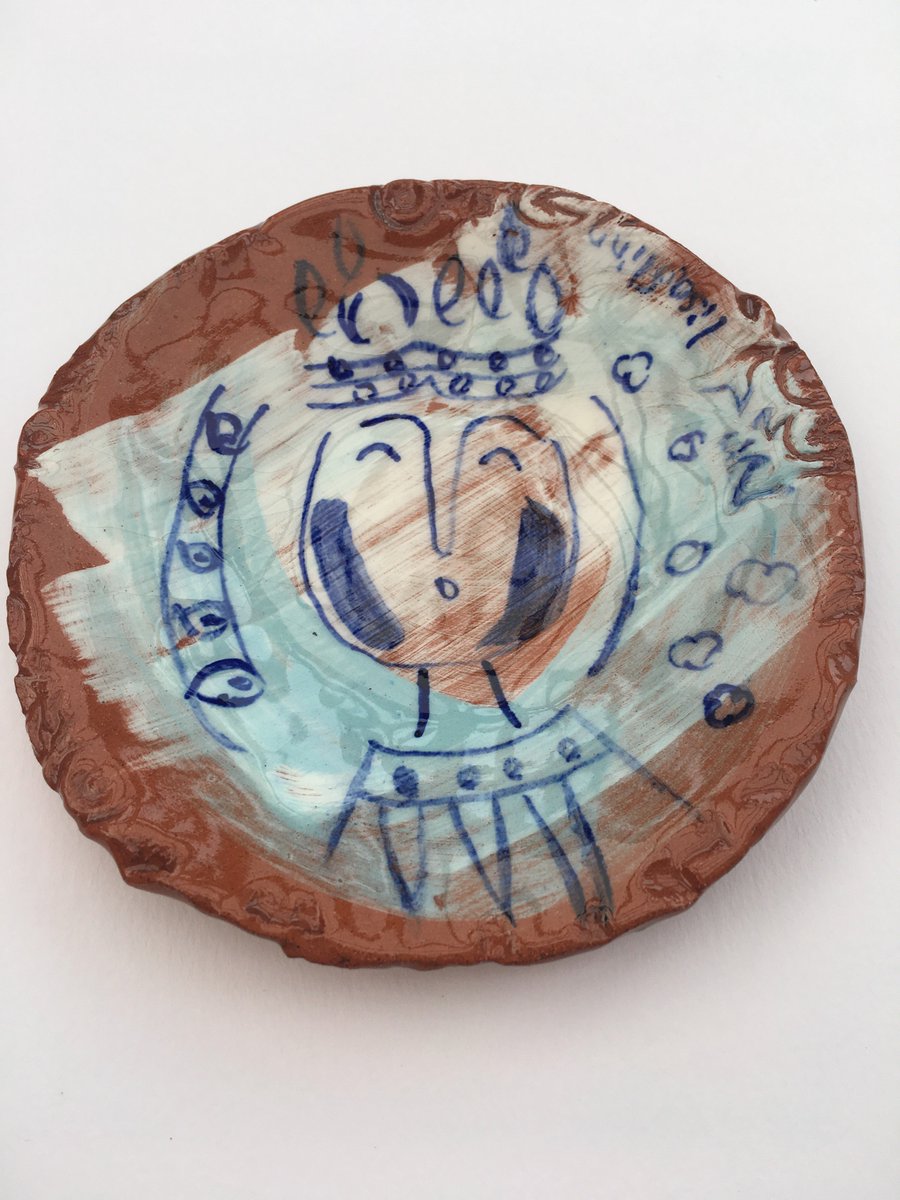 madebyhanduk's tweet photo. Press moulded from reclaimed moulds in Stoke On Trent, Lisa Slinn's Majolica ware plates are inspired by European frescos &amp; the ancient stonework of the British Museum https://t.co/UMq5xUzwXK #majolica #earthenware #ceramics https://t.co/wE8FRbvtHX