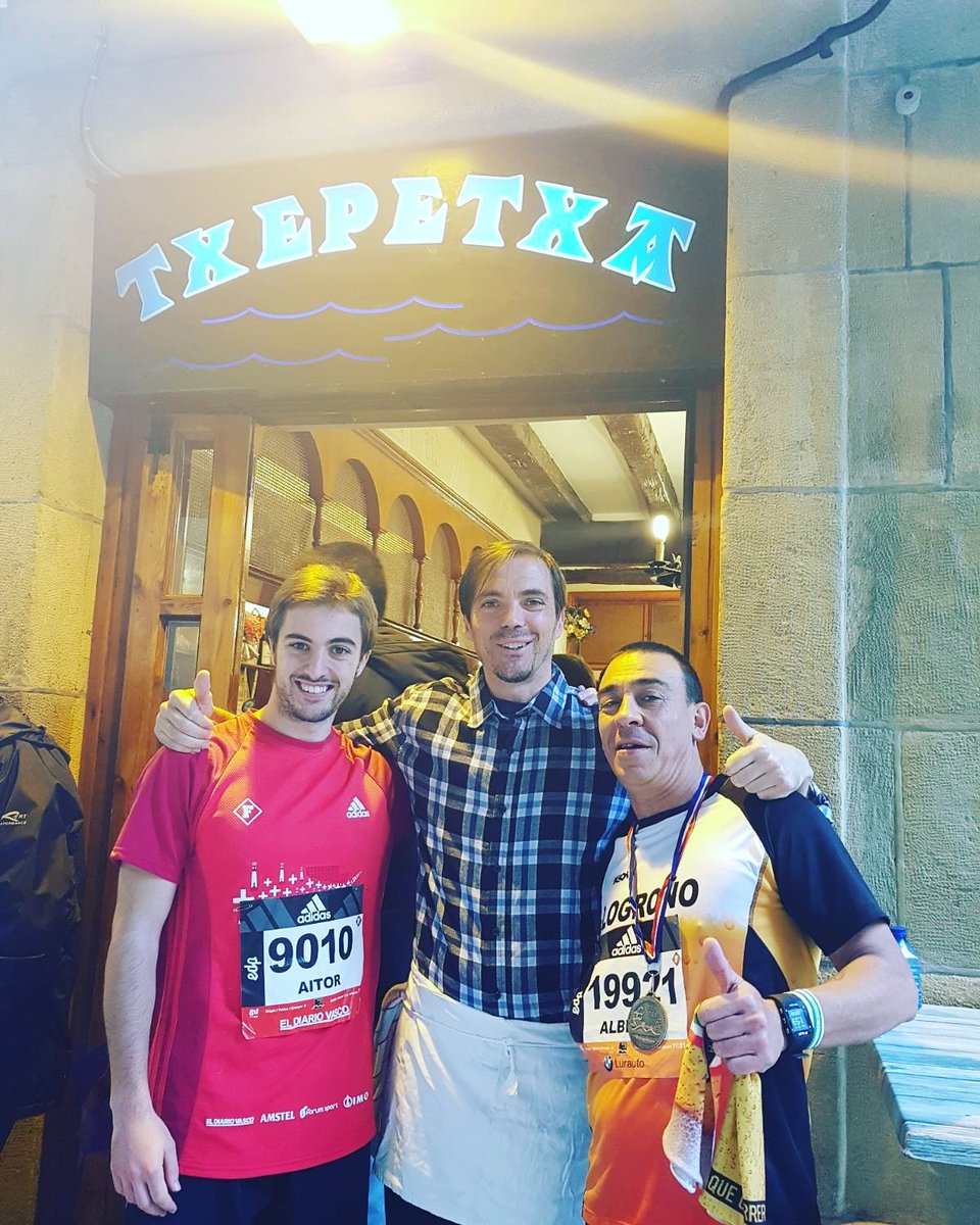 bartxepetxa's tweet photo. ...Y con Aitor etxenike 🎉🏃♂️🏃♂️🏃♂️🏃♂️ 1.29 en la #behobia💪#Donostia #BehobiaSanSebastián #bartxepetxa #BSS53 https://t.co/NDg2nB4dZ0