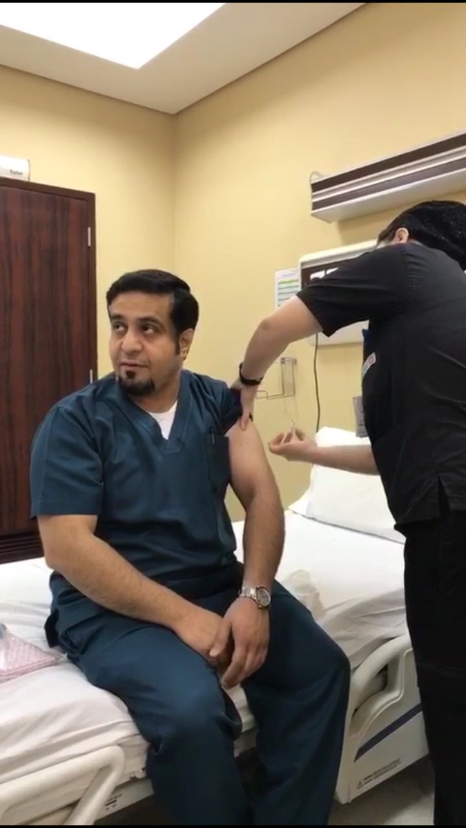Twitter पर د بندر العبدالكريم التطعيم ضد الإنفلونزا ضروري مع دخول فصل الشتاء خصوصا للعاملين في المجال الطبي و كبار السن و الأطفال و من يعانون من الأمراض المزمنه و بالنسبة للحوامل