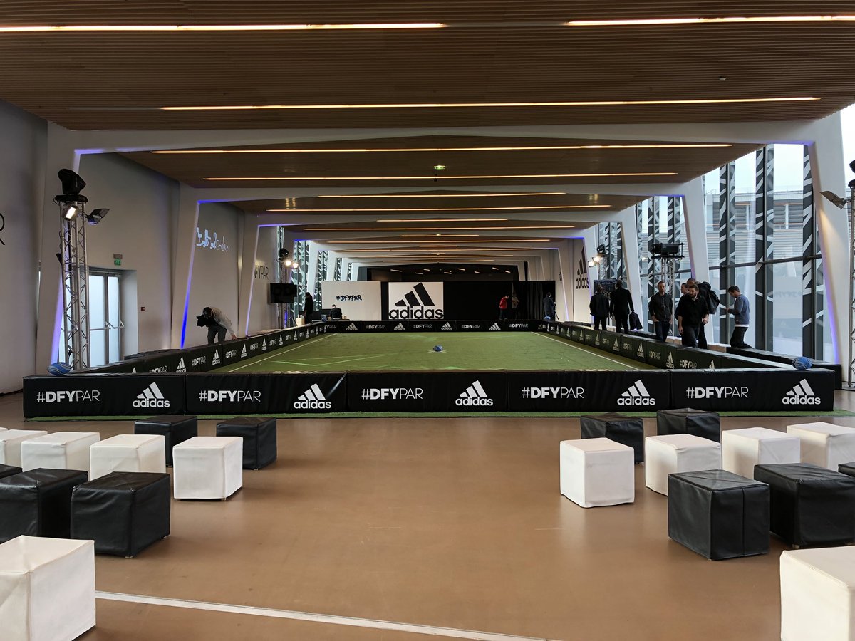 JumpingJacksFun's tweet photo. #DFYPAR #greatgame #France #Surround #manufacture https://t.co/CcjhhINzsI