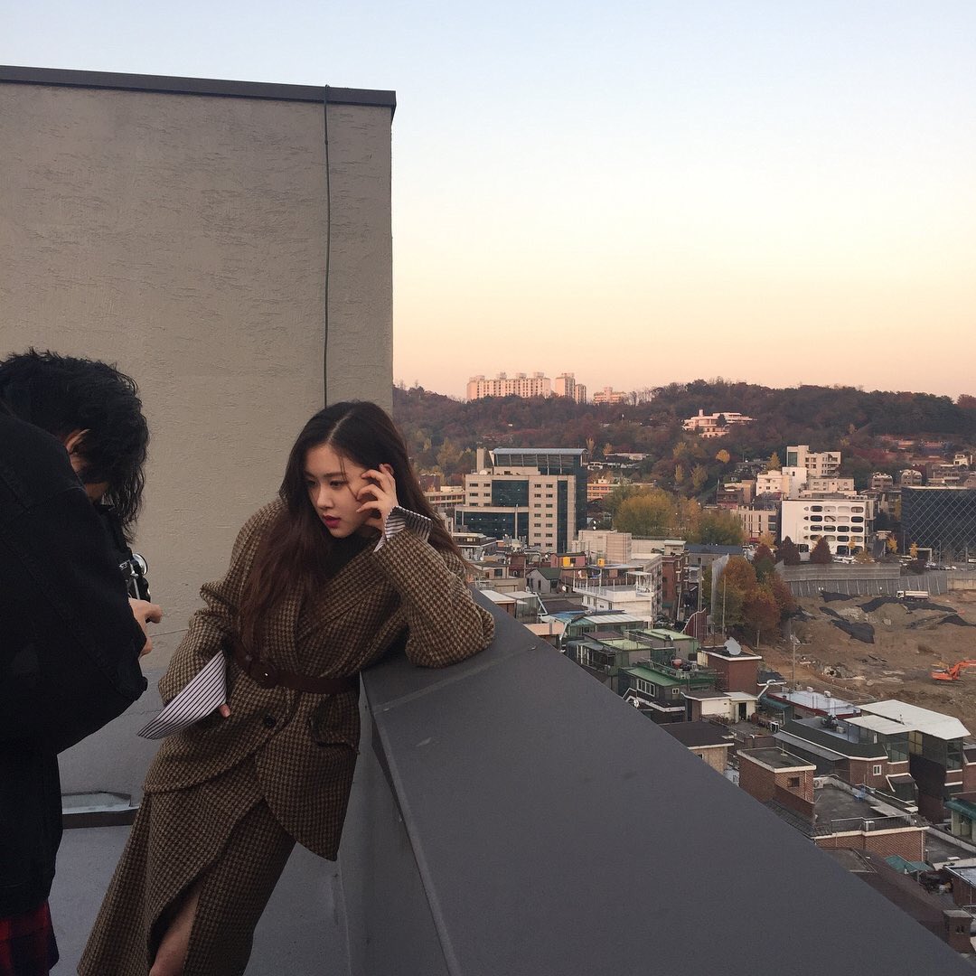 RoseChinabar's tweet photo. (Insta) 171113 cecikorea update
 #블랙핑크 #BLACKPINK #ROSÉ #로제 https://t.co/UfB76j0oNU