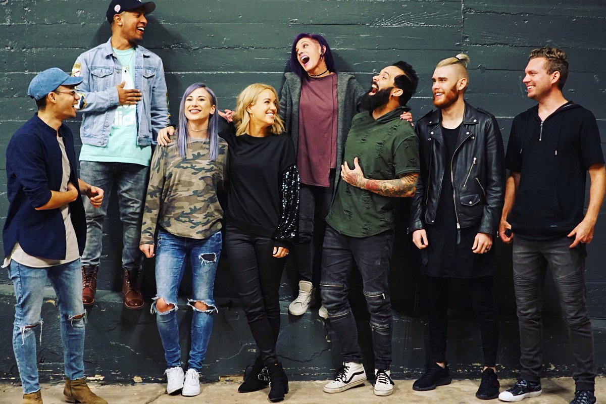 JenLedger's tweet photo. 🤘🏼💜! loved making new friends &amp;touring w exceptional, inspiring&amp; passionate peeps! @GAWVI @taurenwells @coltondixonmusic @itsbrittnicole https://t.co/c1XeApOIF0