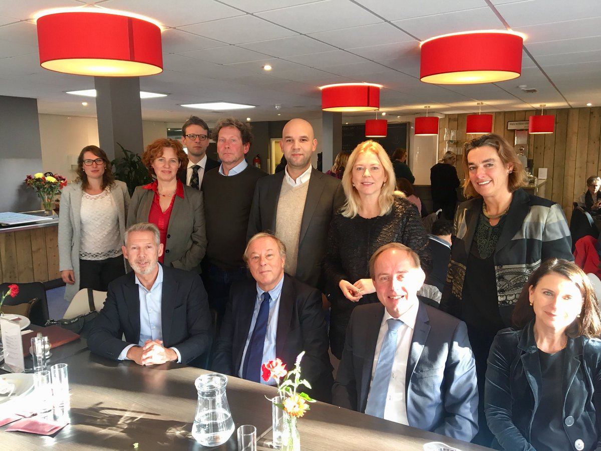 Kamerleden op bezoek bij @SchakelteamPVG en <a href="/Enik_RC/">Enik RecoveryCollege</a>. Weten is nog geen doen: aanpak voor mensen die in de war zijn, blijft hard nodig. #verward