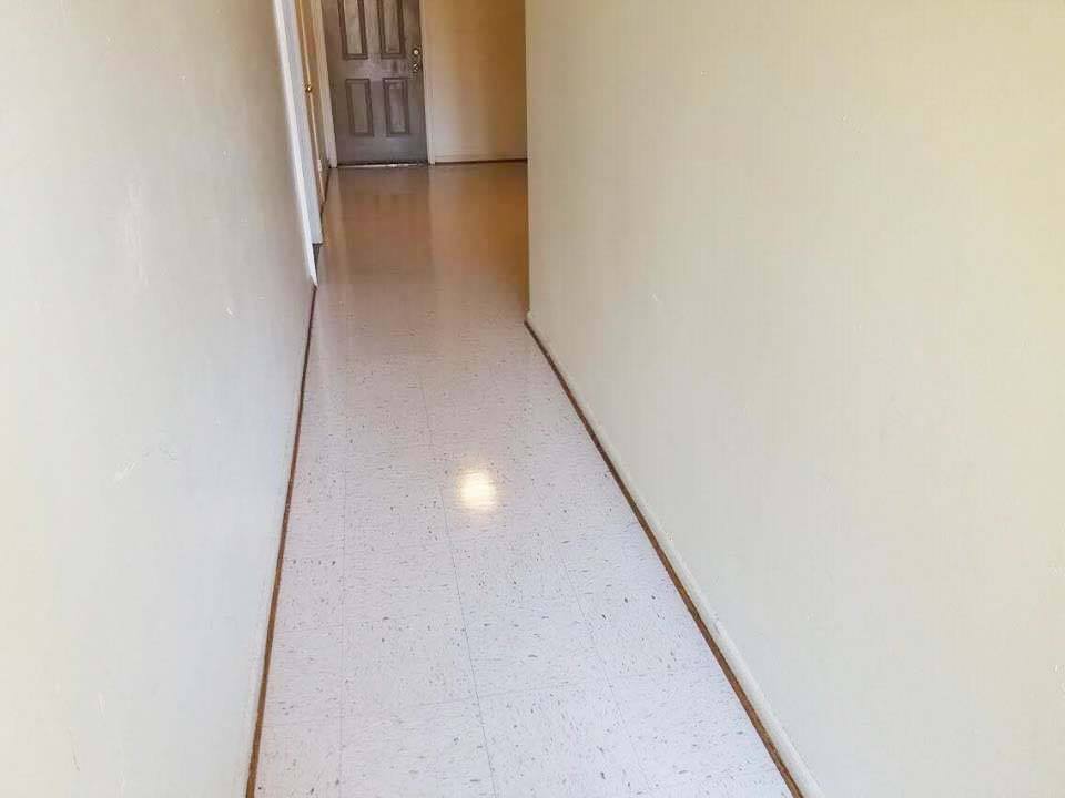 RoyallyDone's tweet photo. Get the kind of clean that is Royally Done! 
Contact us for FREE estimate!
RoyallyDone • Newport News Virginia 
📞(757) 291-5365
📧rosa.e@royallydone.com
~Licensed and Insured~
#JanitorialServices #RoyallyDone #CleaningServices #Janitorial #FloorCare https://t.co/LNiTUCJutE