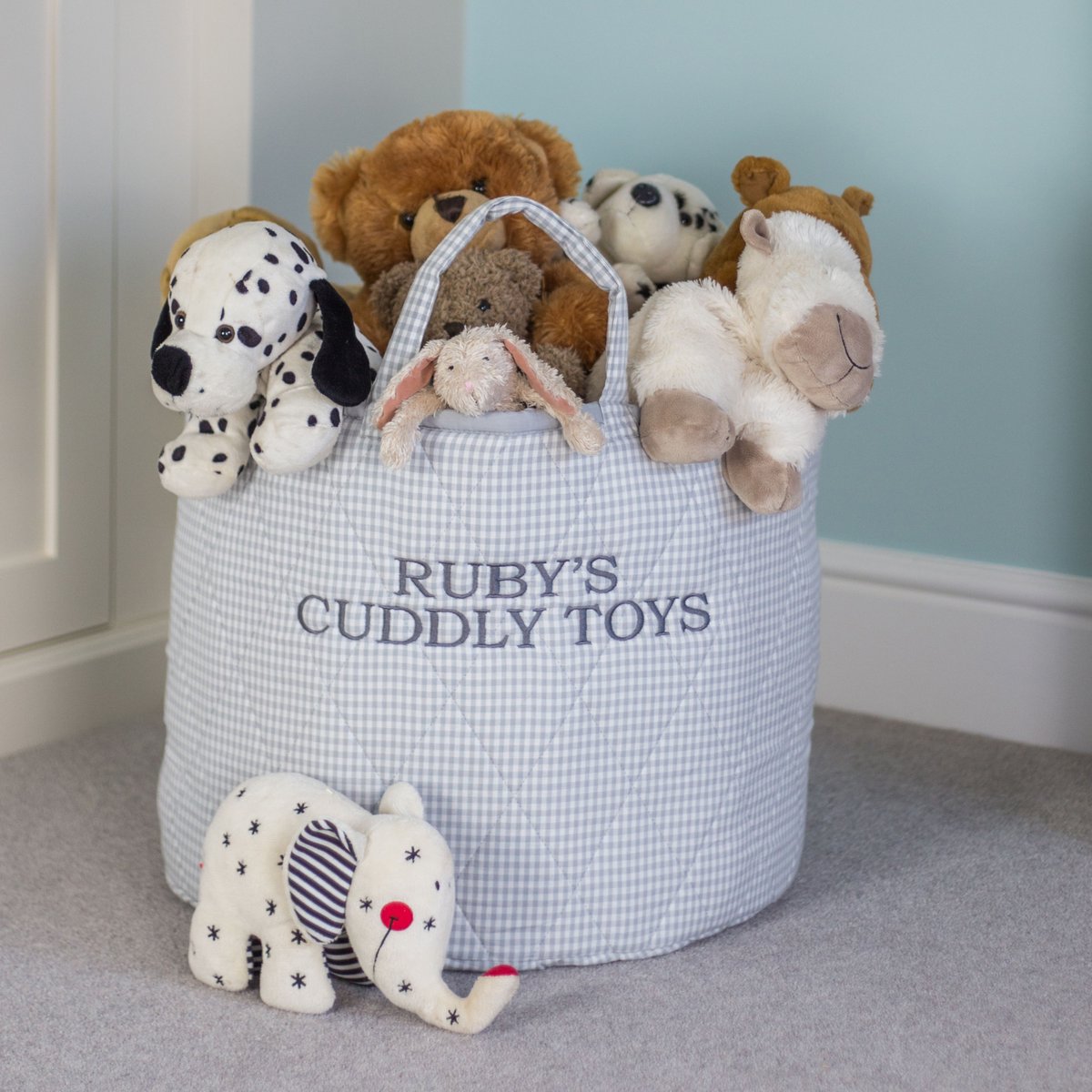 Thank-you to <a href="/lifeasmumblog/">Life As Mum</a> for the lovely review of our grey gingham toy basket ow.ly/shlT30gxpsQ They make fab Christmas presents perfect for storing new toys in after the big day! Sign up to our newsletter for 15% off your first order #Christmas #personalisedgifts