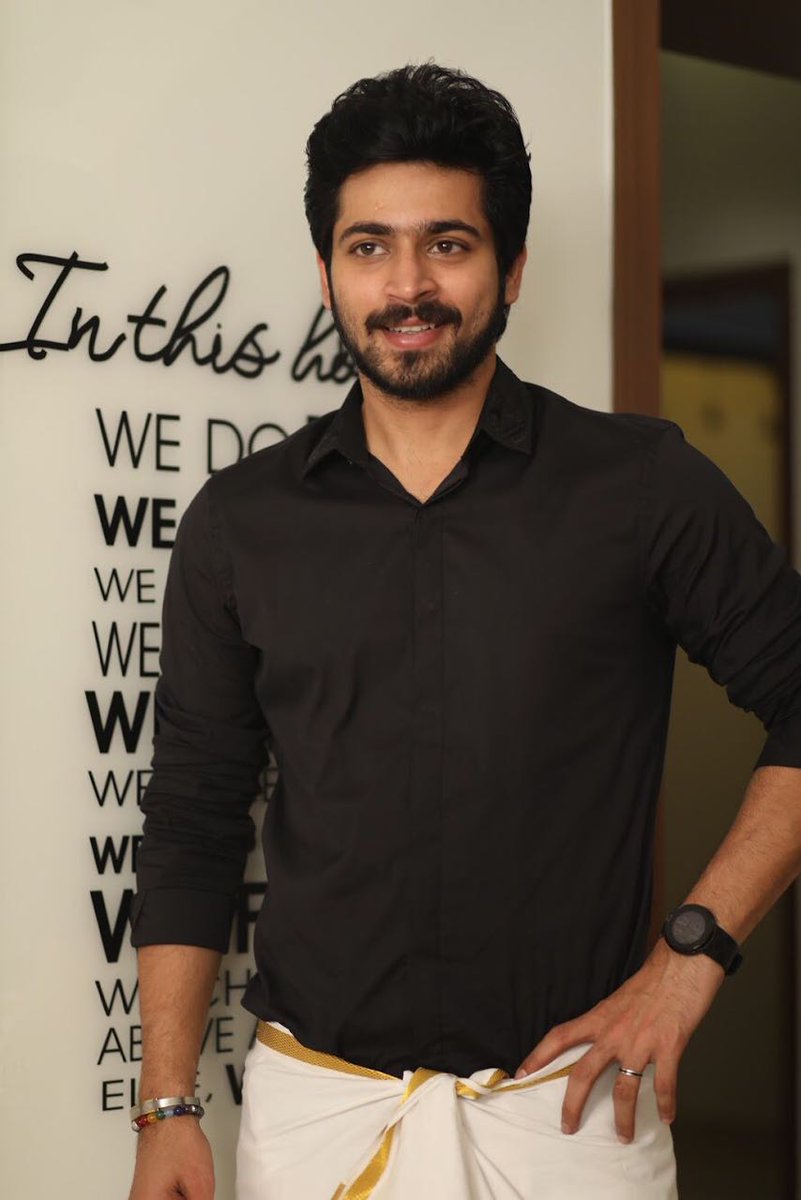 LMKMovieManiac's tweet photo. Smart as ever, @iamharishkalyan.. He's gunning to begin his new films after his grt #BiggBoss success👍👌 https://t.co/S9jZzYFx9J