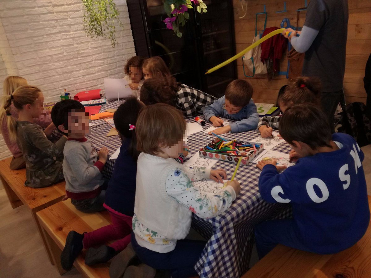 SonrisasOcio's tweet photo. Aún no te has enterado que también puedes ir a comer a @kmdpizza en Las Tablas los domingos y disfrutar de nuestra ludoteca.

📍 Calle de Palas de Rey, s/n, 28050 Madrid

Nos encontrarás desde las 13:30h hasta 16:30h. https://t.co/iymCfQTUyw