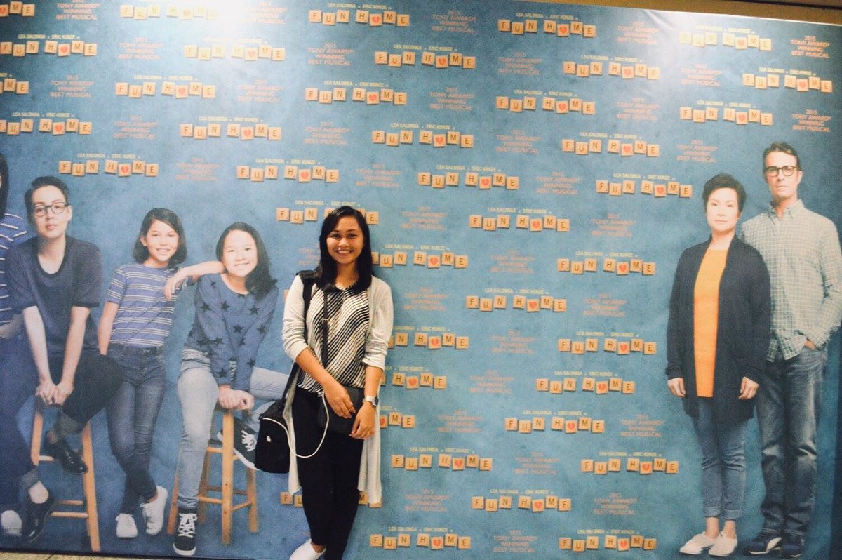 angelikuuuhh's tweet photo. π NOVEMBER 13, 2016
(Itβs been a year. Wow! Super blessed and thankful talaga ako for this opportunity and it was a dream come true for me.) #FunHomeMNL https://t.co/QmGXDoxuno