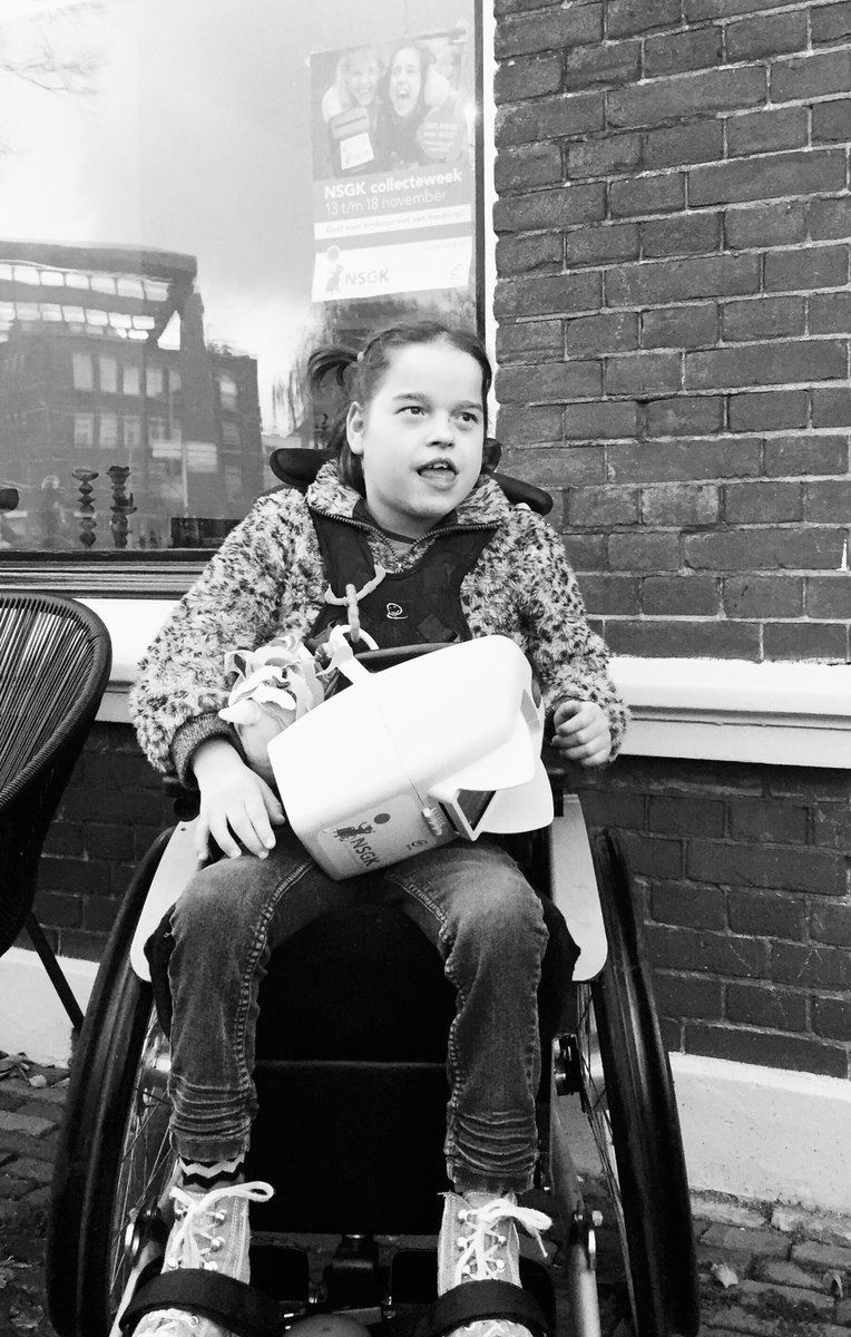 Collecte nsgk en KDC aandachtslab is gestart... natuurlijk helpt Suus ook mee!