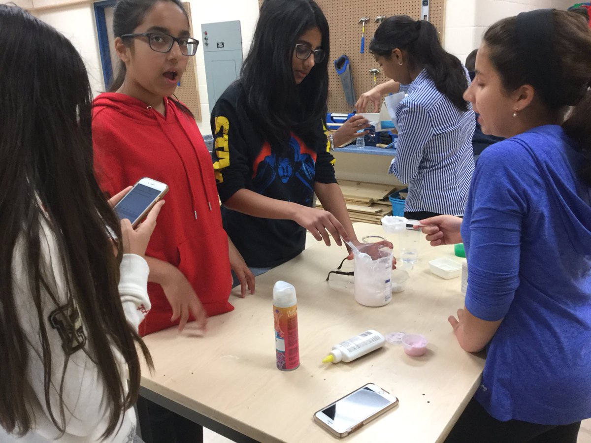 mlchadha's tweet photo. We are demonstrating experimentation skills of performing and observing and interpreting and analyzing as we explore factors that affect the rate at which a sugar cube dissolves. @EldoradoPDSB https://t.co/gkJ9S6Qoe6